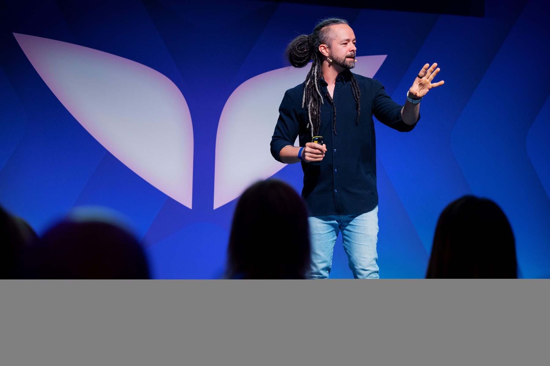Ronan Diego speaking to an audience at Mindvalley in 2026